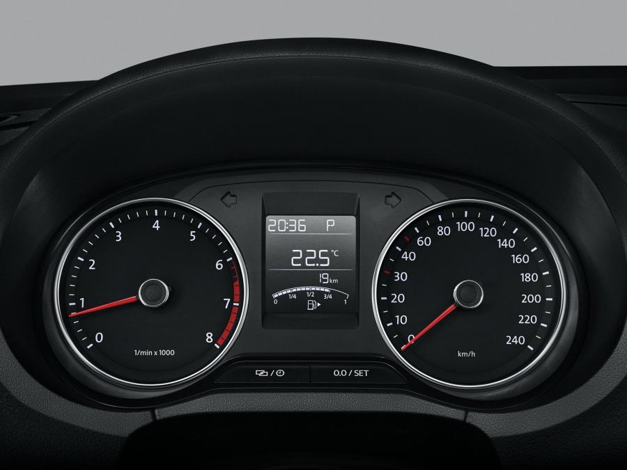  Volkswagen Polo 2014 года  (CN) (фото 8 из 8)